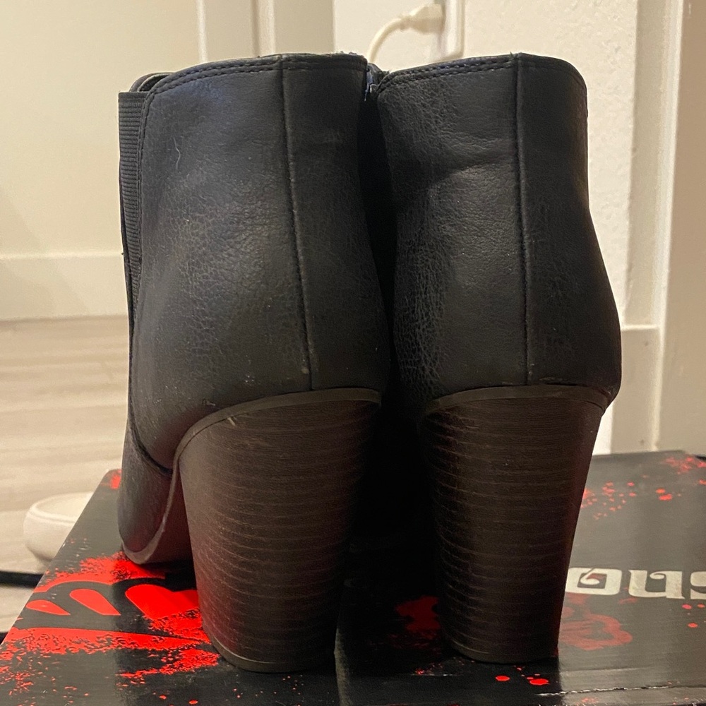 Fergalicious Black Heeled Boots - Picture 4 of 5